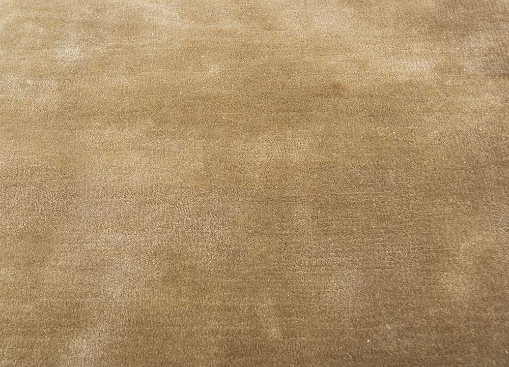 Cera Solid Texture Rug